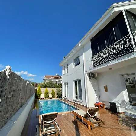 펜션 Poyraz With Private Pool -