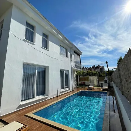 펜션 Poyraz With Private Pool - *